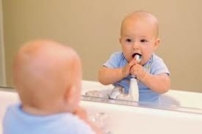 Tip list lavar dientes leche